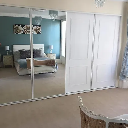 Driftwood 4 Bedrooms Holiday *