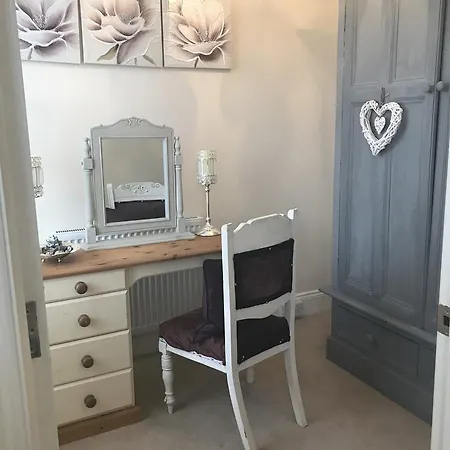 Driftwood 4 Bedrooms Holiday
